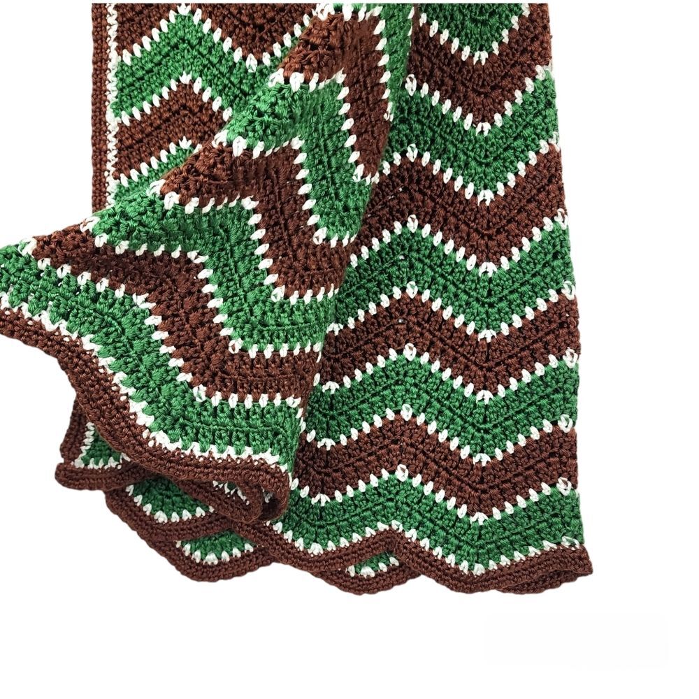 Handmade Crochet Throw Blanket Green Brown White Chevron Zigzag Scalloped Retro